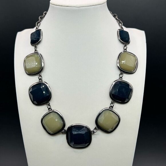 Chunky Square Link Statement Bib Necklace Acrylic Green Silver Tone Classic - Picture 1 of 6